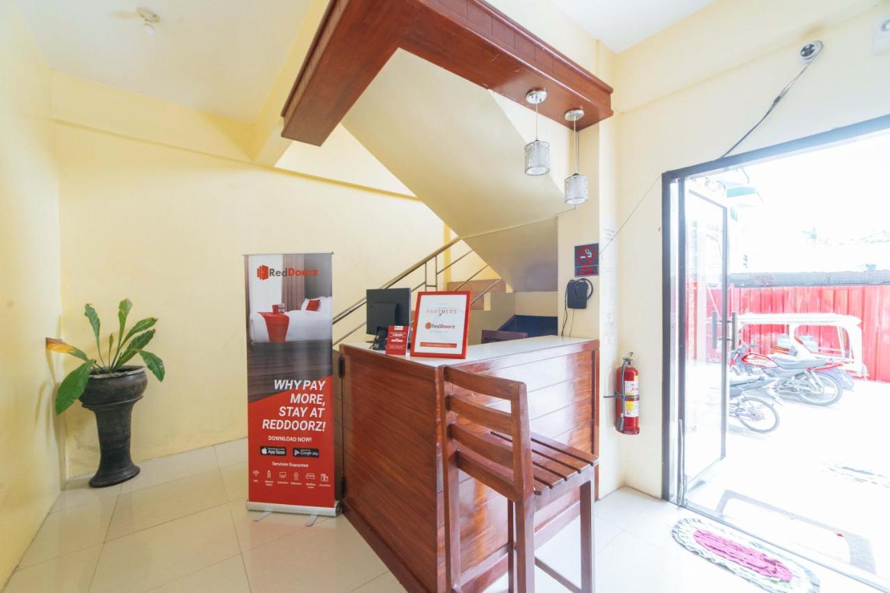 Reddoorz @ D Maagma Street Hotel Kalibo Exterior photo